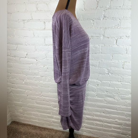 Athleta Beyond Soft Avenues Long Sleeve Side Ruched Purple Heather Dress Medium - Picture 3 of 9